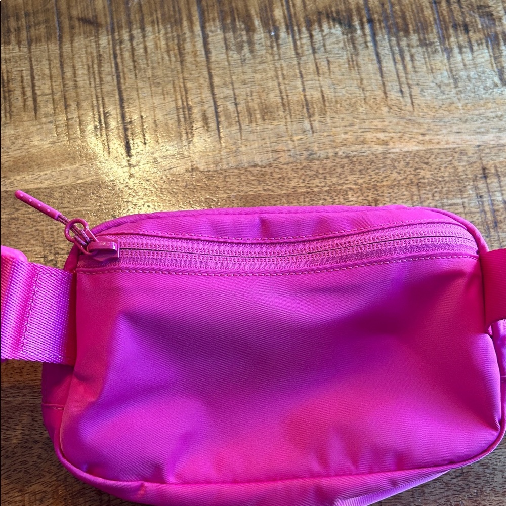 lululemon athletica Sonic Pink Crossbody Bag - Picture 8 of 12